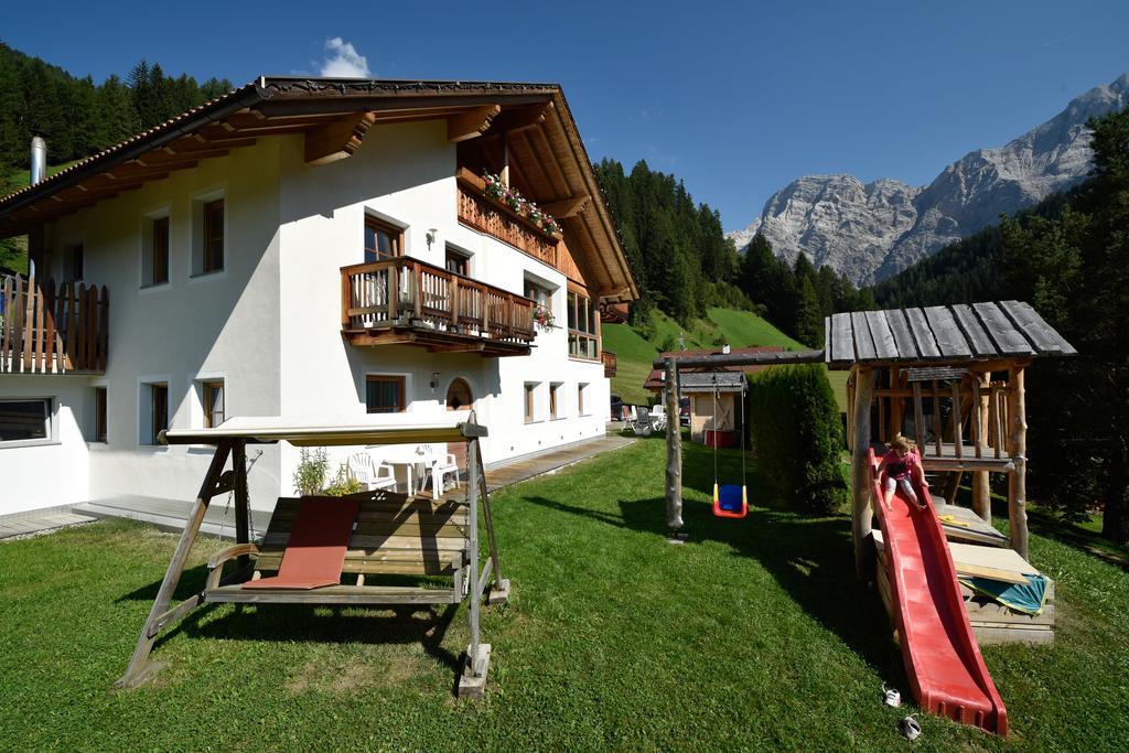 Apartament Ciasa Mirio' La Val Pokój zdjęcie